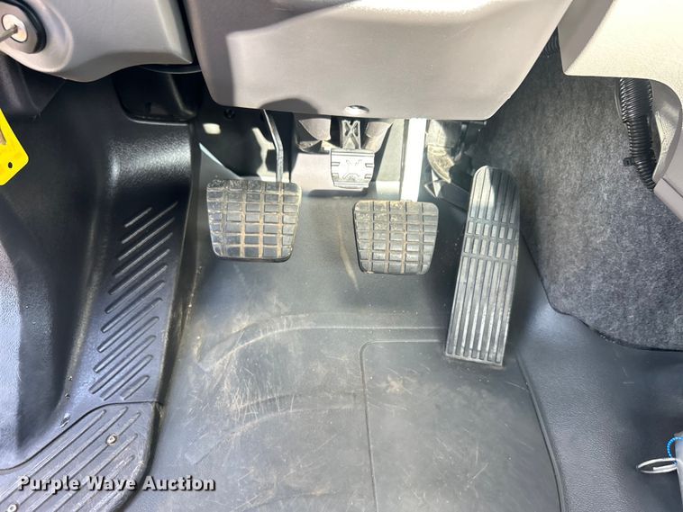 image for item EG0791 2010 Freightliner  Business Class M2 crane truck