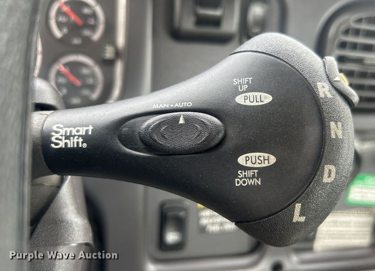 image for item EG0791 2010 Freightliner  Business Class M2 crane truck