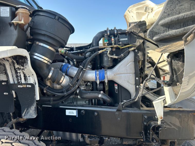 image for item EG0791 2010 Freightliner  Business Class M2 crane truck