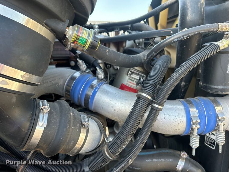 image for item EG0791 2010 Freightliner  Business Class M2 crane truck