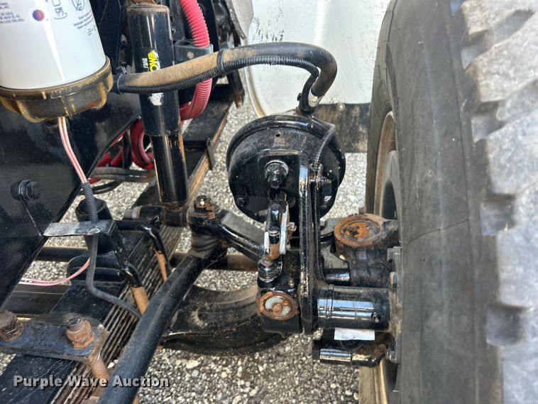 image for item EG0791 2010 Freightliner  Business Class M2 crane truck