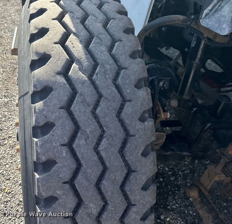 image for item EG0791 2010 Freightliner  Business Class M2 crane truck