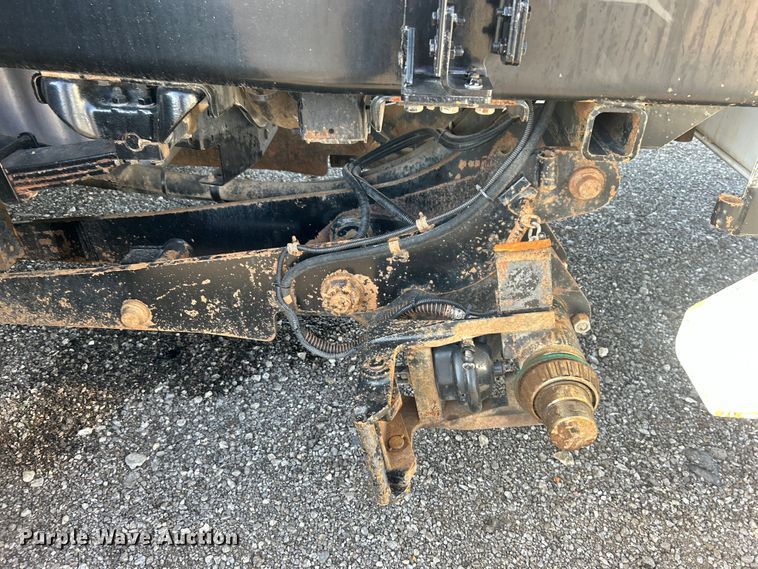 image for item EG0791 2010 Freightliner  Business Class M2 crane truck