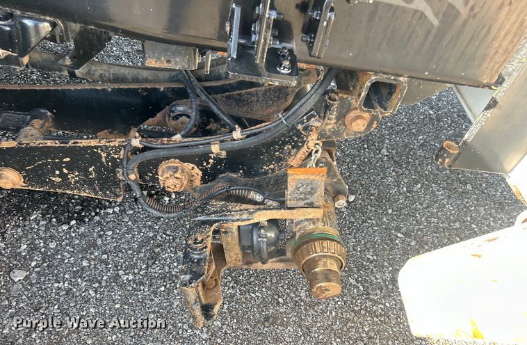 image for item EG0791 2010 Freightliner  Business Class M2 crane truck