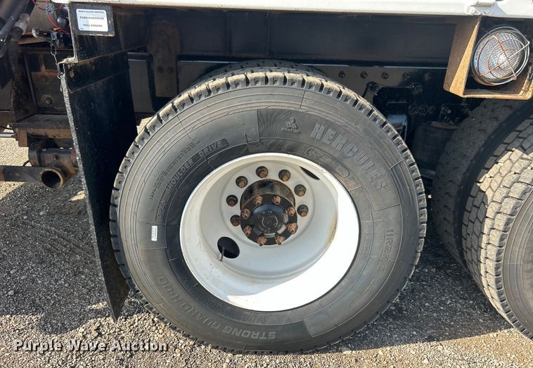 image for item EG0791 2010 Freightliner  Business Class M2 crane truck