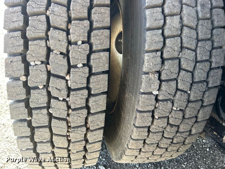 image for item EG0791 2010 Freightliner  Business Class M2 crane truck