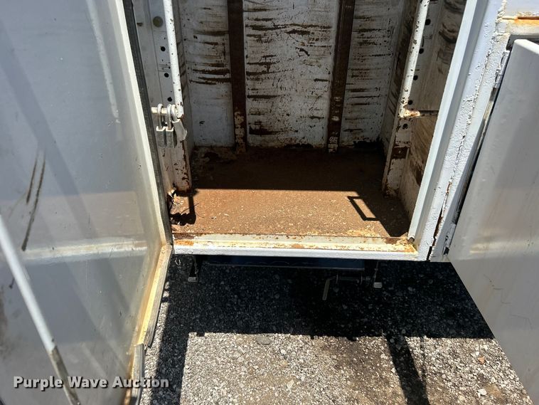 image for item EG0795 2007 Freightliner  Business Class M2 crane truck