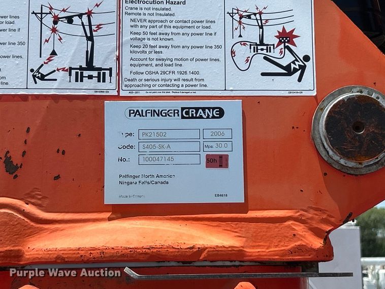 image for item EG0795 2007 Freightliner  Business Class M2 crane truck