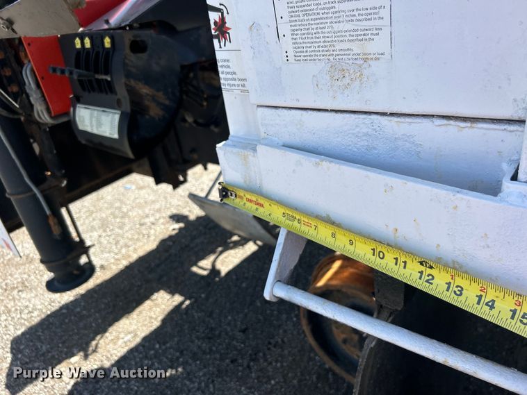 image for item EG0795 2007 Freightliner  Business Class M2 crane truck