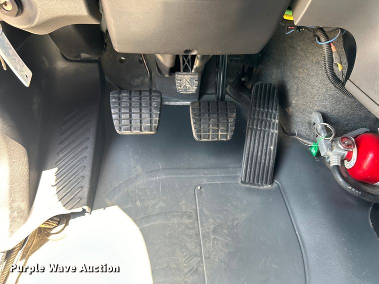 image for item EG0795 2007 Freightliner  Business Class M2 crane truck