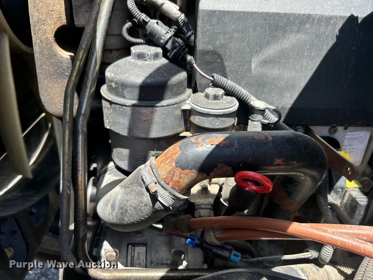 image for item EG0795 2007 Freightliner  Business Class M2 crane truck