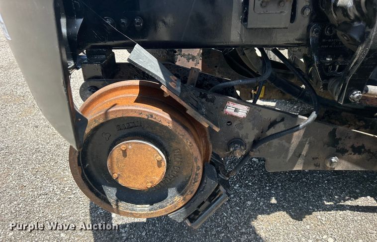 image for item EG0795 2007 Freightliner  Business Class M2 crane truck