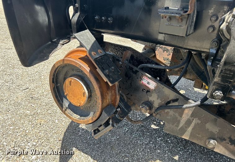 image for item EG0795 2007 Freightliner  Business Class M2 crane truck