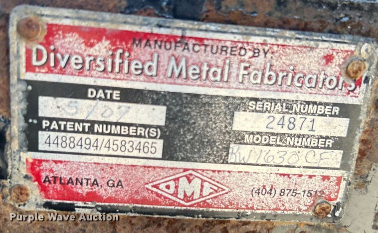 image for item EG0795 2007 Freightliner  Business Class M2 crane truck