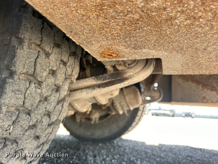 image for item EG0795 2007 Freightliner  Business Class M2 crane truck