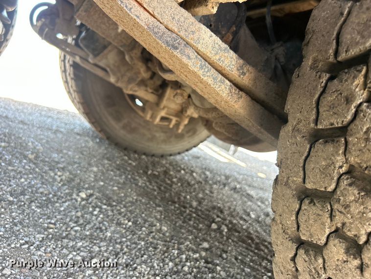 image for item EG0795 2007 Freightliner  Business Class M2 crane truck