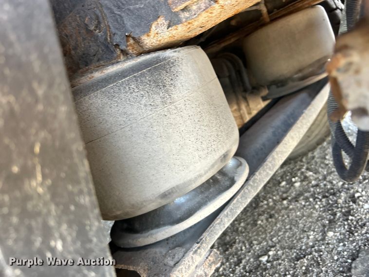 image for item EG0795 2007 Freightliner  Business Class M2 crane truck