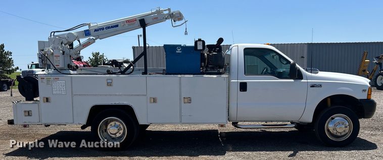 image for item EG0796 2000 Ford F450 Super Duty utility / service truck