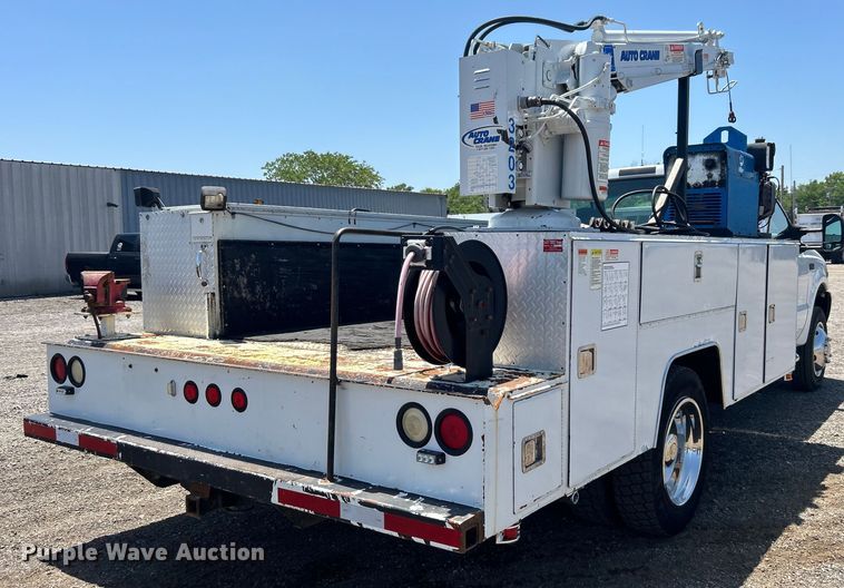 image for item EG0796 2000 Ford F450 Super Duty utility / service truck