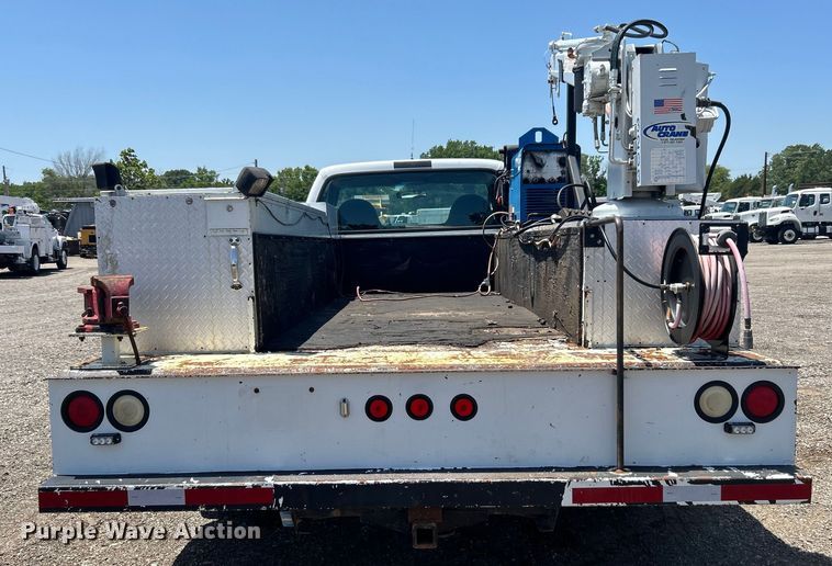 image for item EG0796 2000 Ford F450 Super Duty utility / service truck