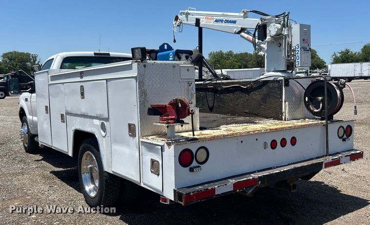 image for item EG0796 2000 Ford F450 Super Duty utility / service truck