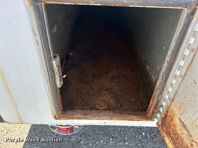 image for item EG0796 2000 Ford F450 Super Duty utility / service truck