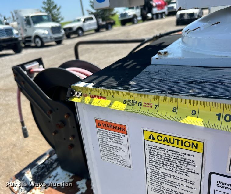 image for item EG0796 2000 Ford F450 Super Duty utility / service truck