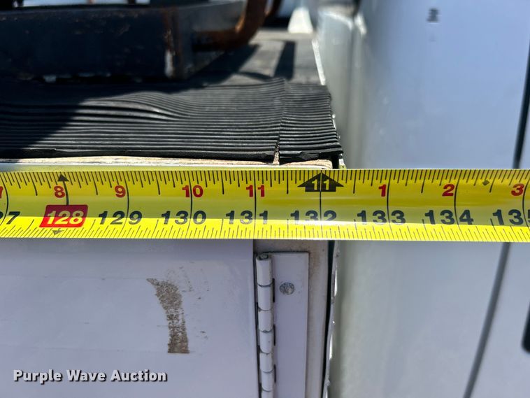 image for item EG0796 2000 Ford F450 Super Duty utility / service truck