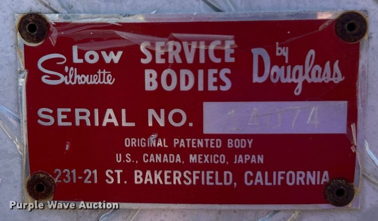 image for item EG0796 2000 Ford F450 Super Duty utility / service truck