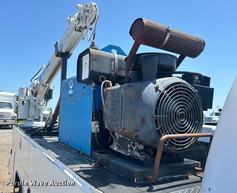 image for item EG0796 2000 Ford F450 Super Duty utility / service truck