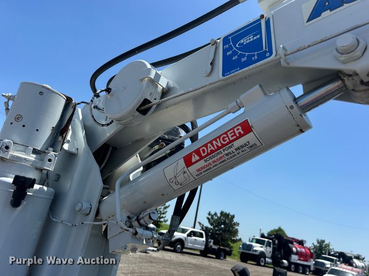 image for item EG0796 2000 Ford F450 Super Duty utility / service truck