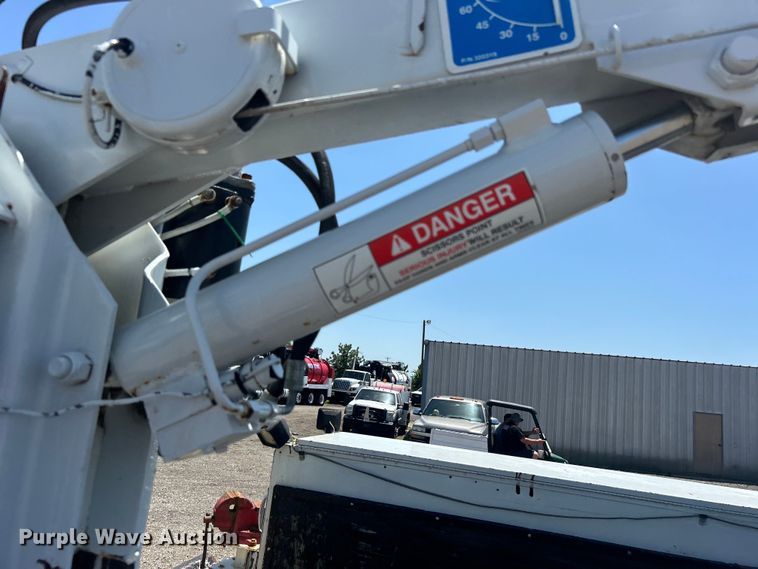 image for item EG0796 2000 Ford F450 Super Duty utility / service truck