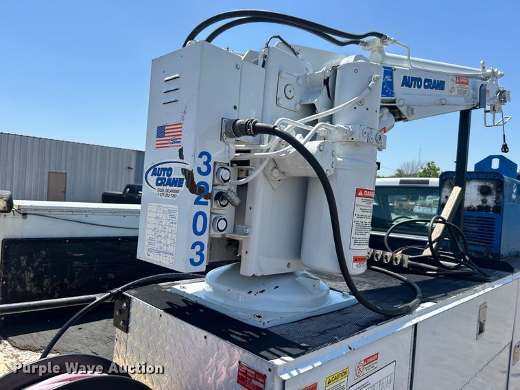 image for item EG0796 2000 Ford F450 Super Duty utility / service truck