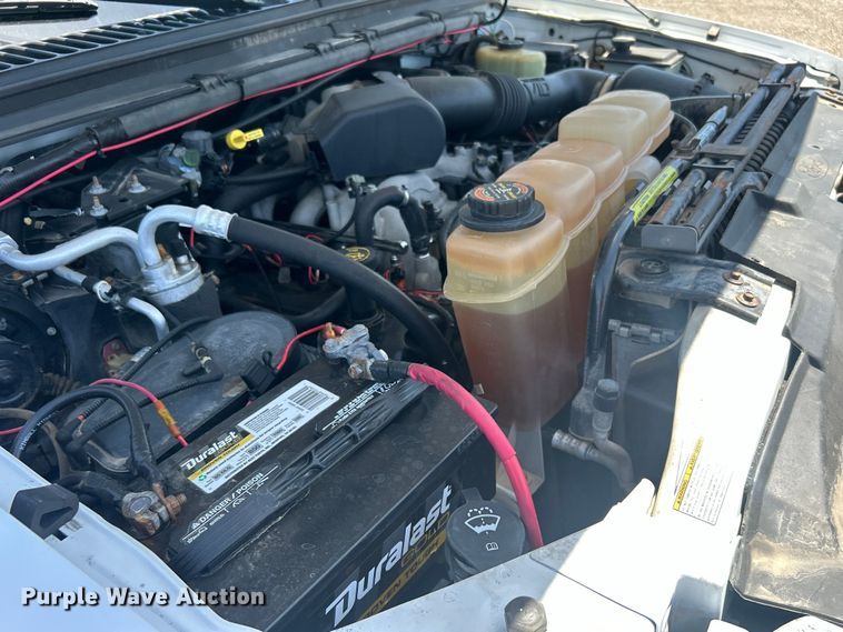 image for item EG0796 2000 Ford F450 Super Duty utility / service truck