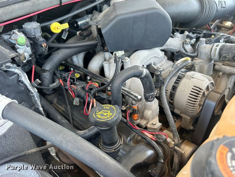 image for item EG0796 2000 Ford F450 Super Duty utility / service truck