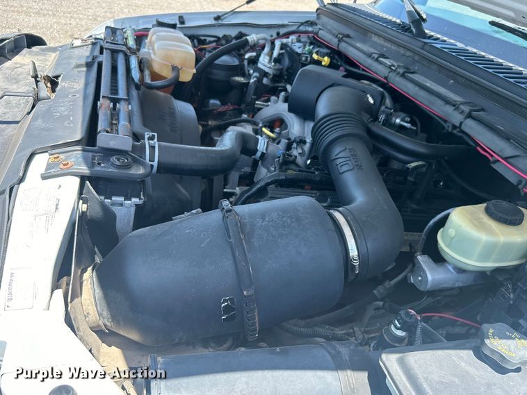 image for item EG0796 2000 Ford F450 Super Duty utility / service truck