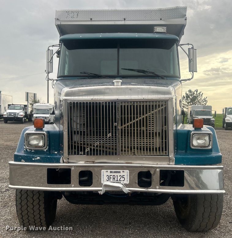 image for item EG0799 1999 Volvo ACL dump truck