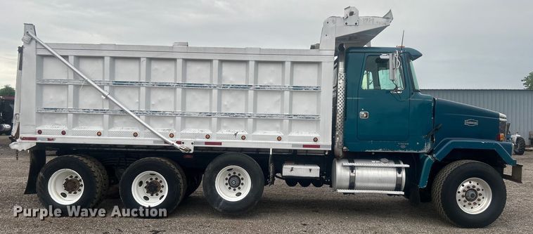 image for item EG0799 1999 Volvo ACL dump truck