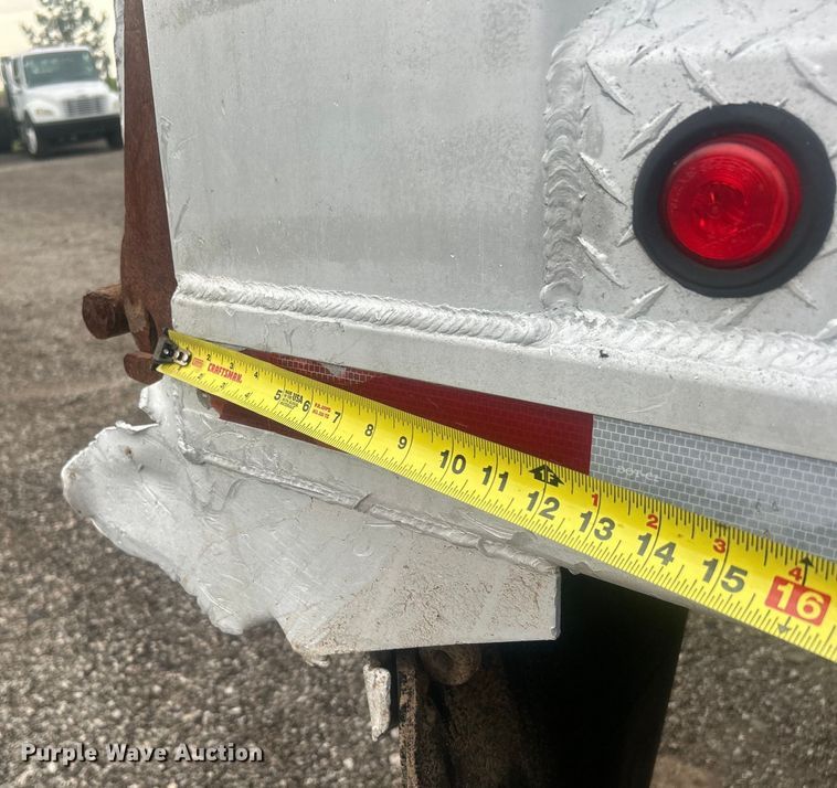 image for item EG0799 1999 Volvo ACL dump truck