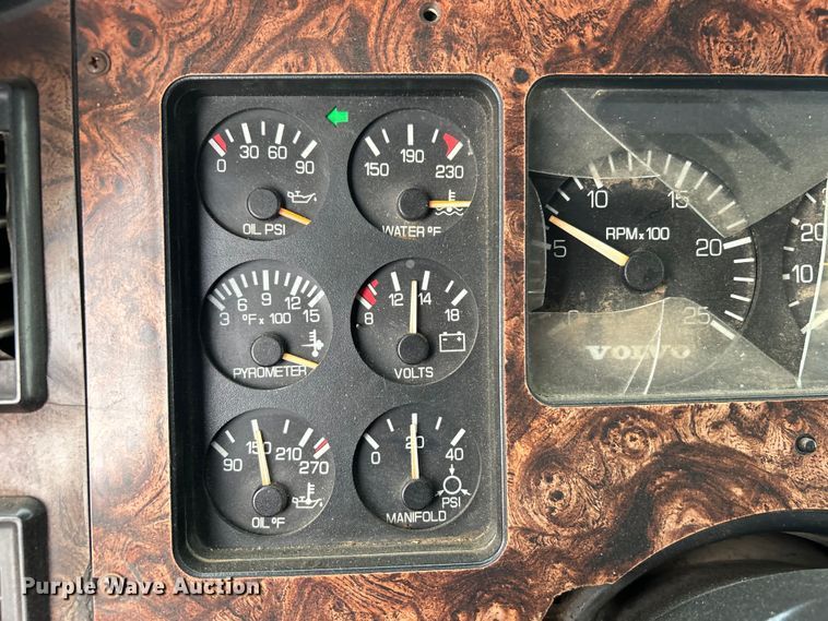 image for item EG0799 1999 Volvo ACL dump truck