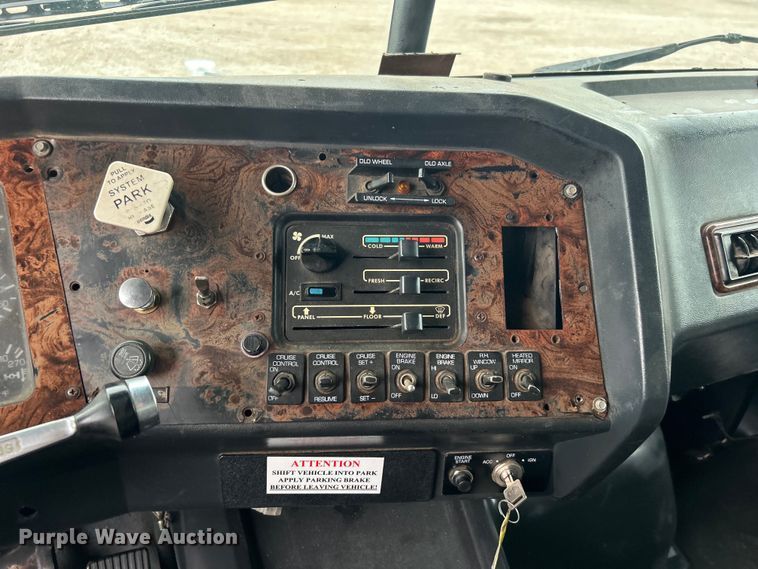 image for item EG0799 1999 Volvo ACL dump truck