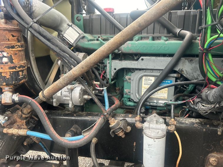 image for item EG0799 1999 Volvo ACL dump truck