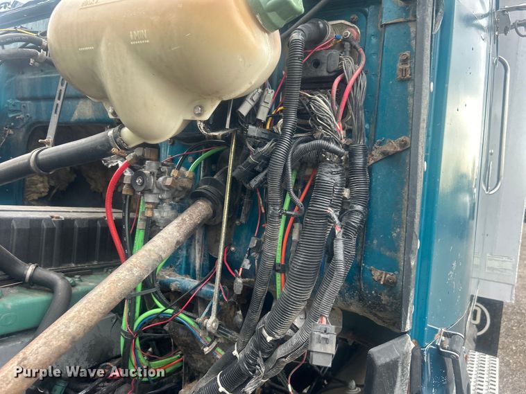 image for item EG0799 1999 Volvo ACL dump truck