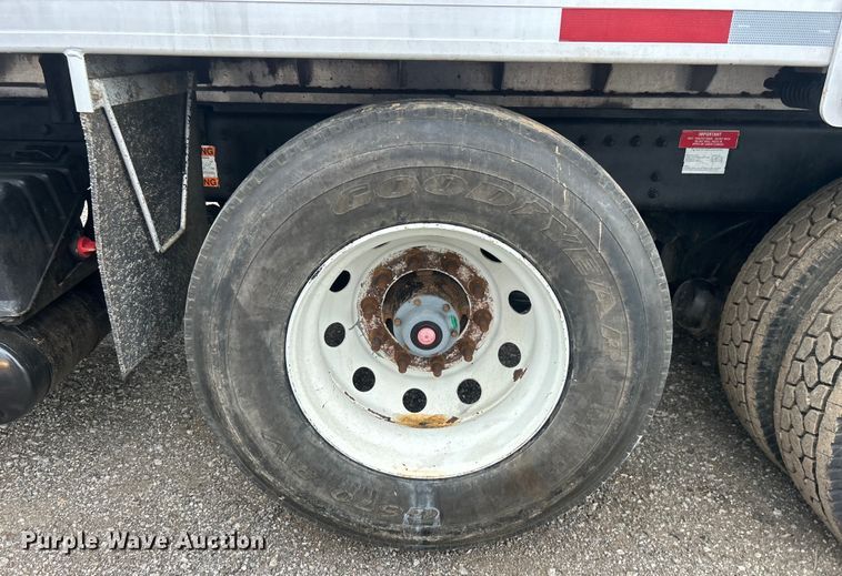 image for item EG0799 1999 Volvo ACL dump truck