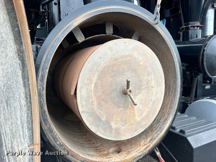 image for item EG0804 2013 International  WorkStar 7600 hydrovac truck