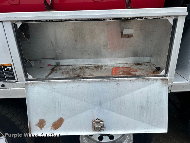 image for item EG0804 2013 International  WorkStar 7600 hydrovac truck