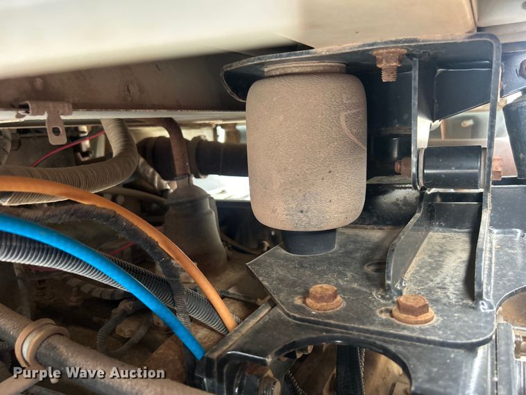 image for item EG0804 2013 International  WorkStar 7600 hydrovac truck