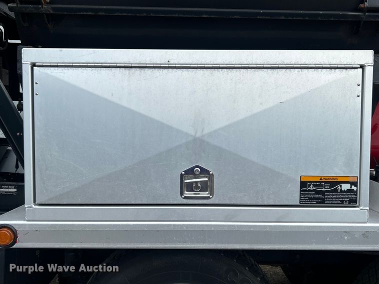 image for item EG0804 2013 International  WorkStar 7600 hydrovac truck