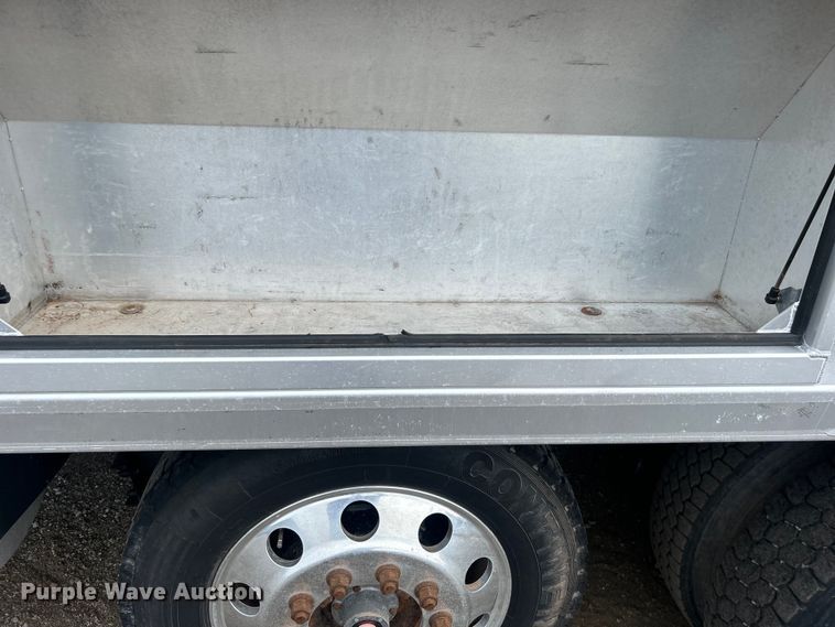 image for item EG0804 2013 International  WorkStar 7600 hydrovac truck