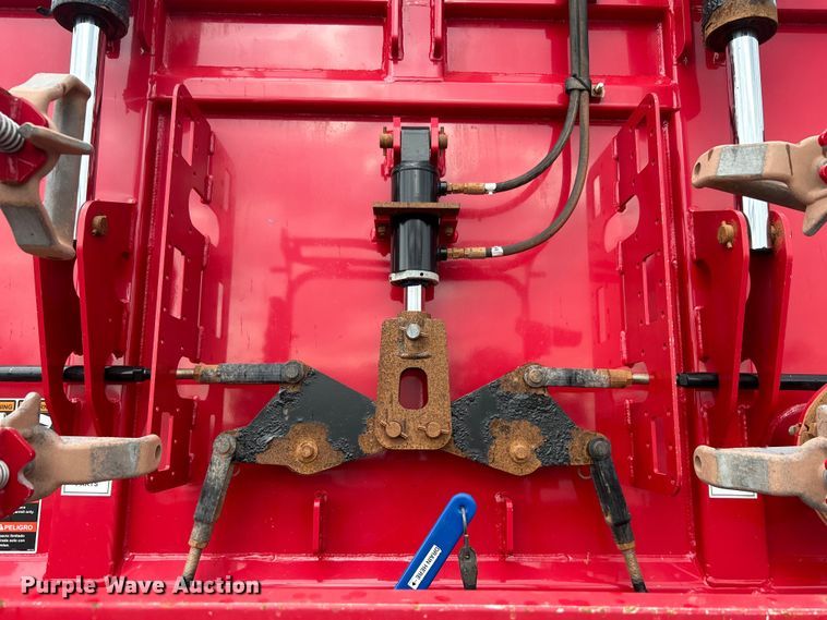 image for item EG0804 2013 International  WorkStar 7600 hydrovac truck